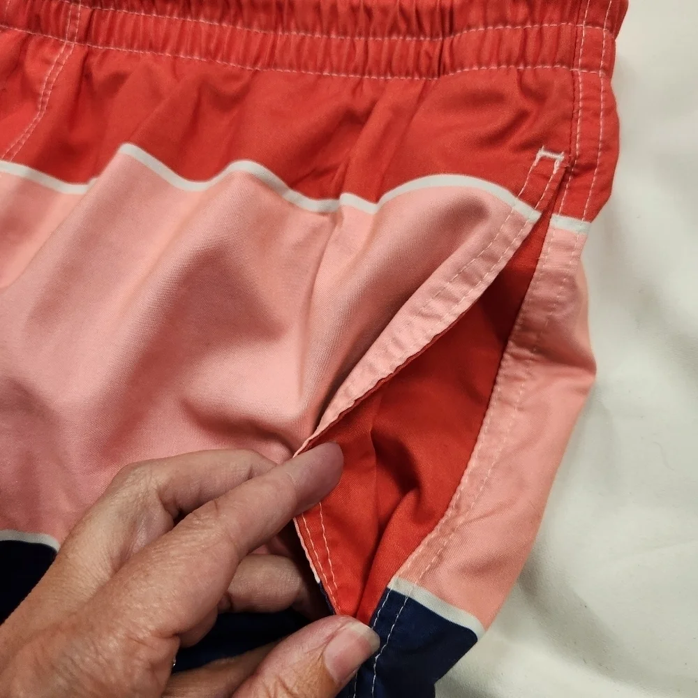 3/$25 Old Navy men's size Medium swimsuit bathing suit